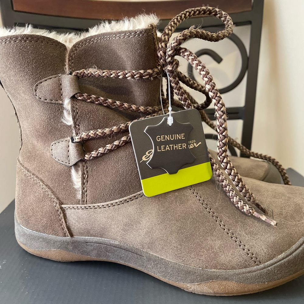 Eddie Bauer Women Boots